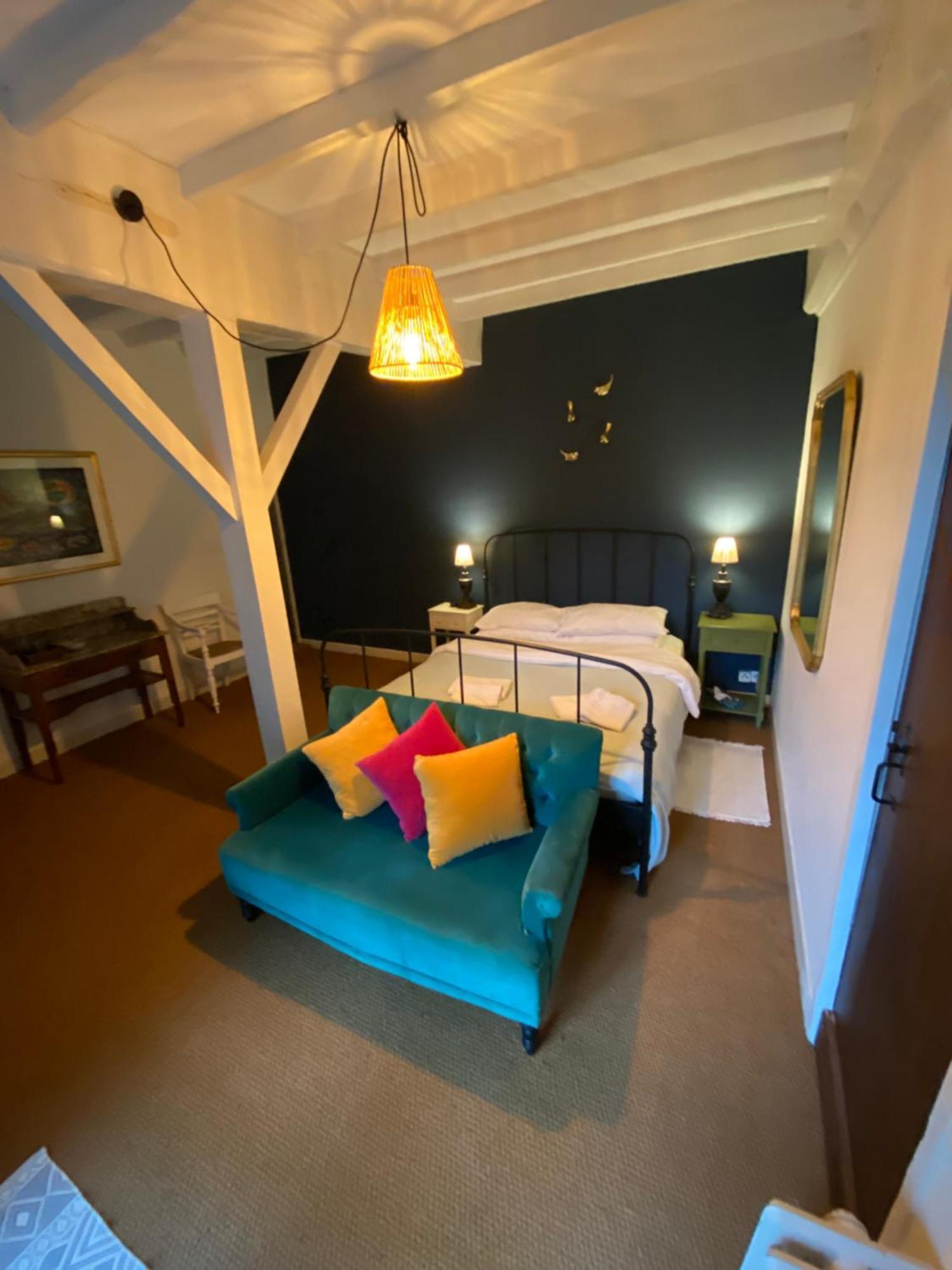Bed and Breakfast Domaine Du Tafiart Sarron Экстерьер фото